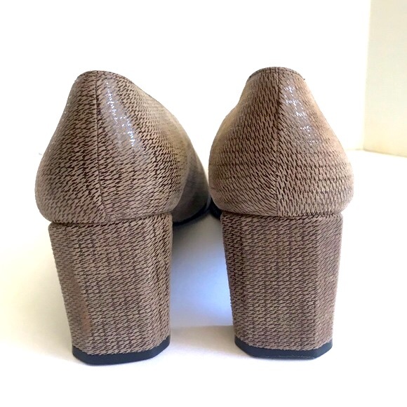 Stuart Weitzman Pumps GORGEOUS Classic Heels 💕 US 9.5 Pumps - Picture 8 of 12
